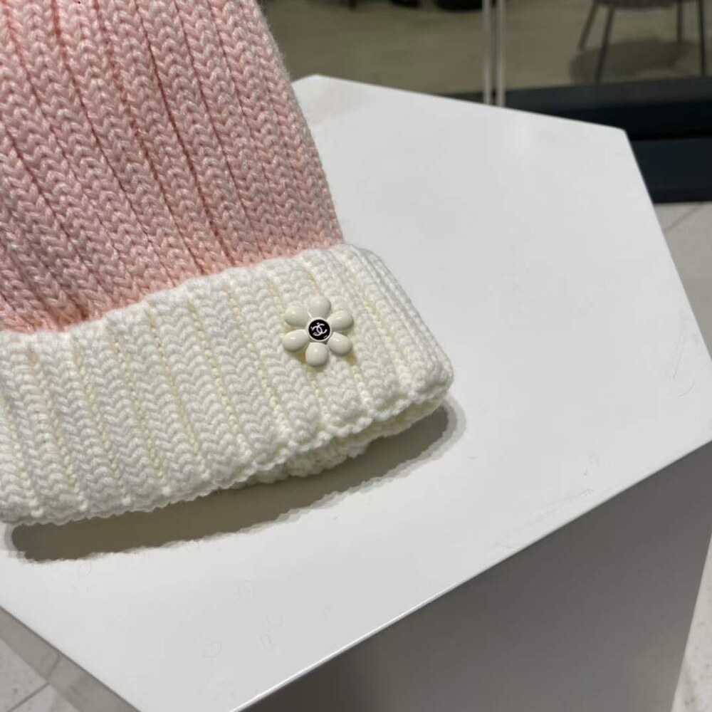 Chanel Two Tone Knit Beanie - Picture 7 of 8